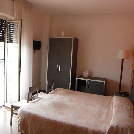 Hotel Renato Sesto San Giovanni Dış mekan fotoğraf