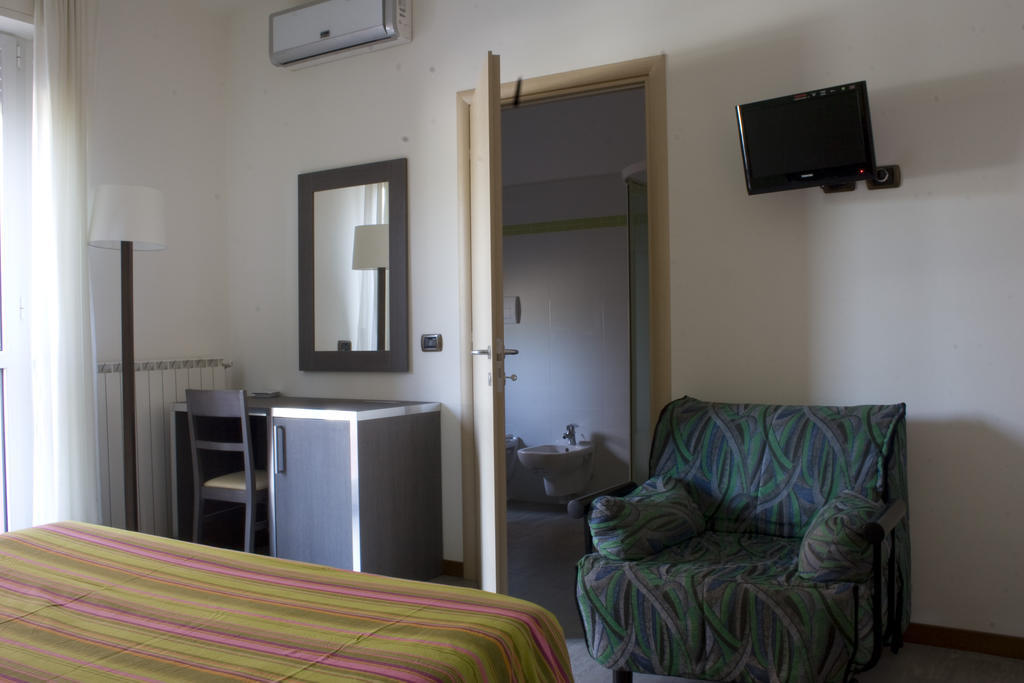 Hotel Renato Sesto San Giovanni Oda fotoğraf
