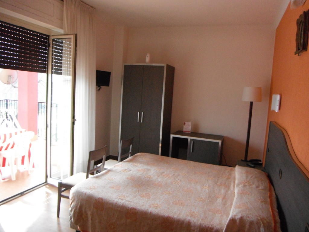 Hotel Renato Sesto San Giovanni Dış mekan fotoğraf
