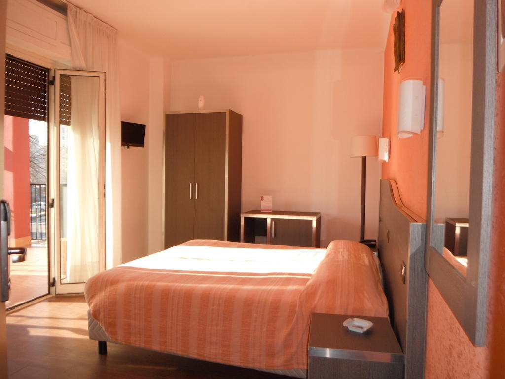 Hotel Renato Sesto San Giovanni Oda fotoğraf