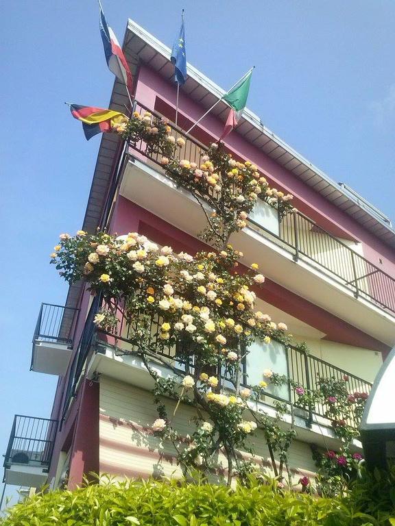 Hotel Renato Sesto San Giovanni Dış mekan fotoğraf