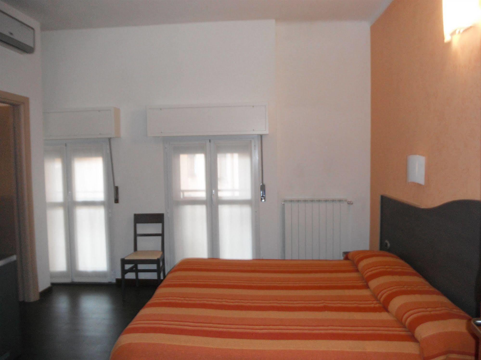 Hotel Renato Sesto San Giovanni Dış mekan fotoğraf