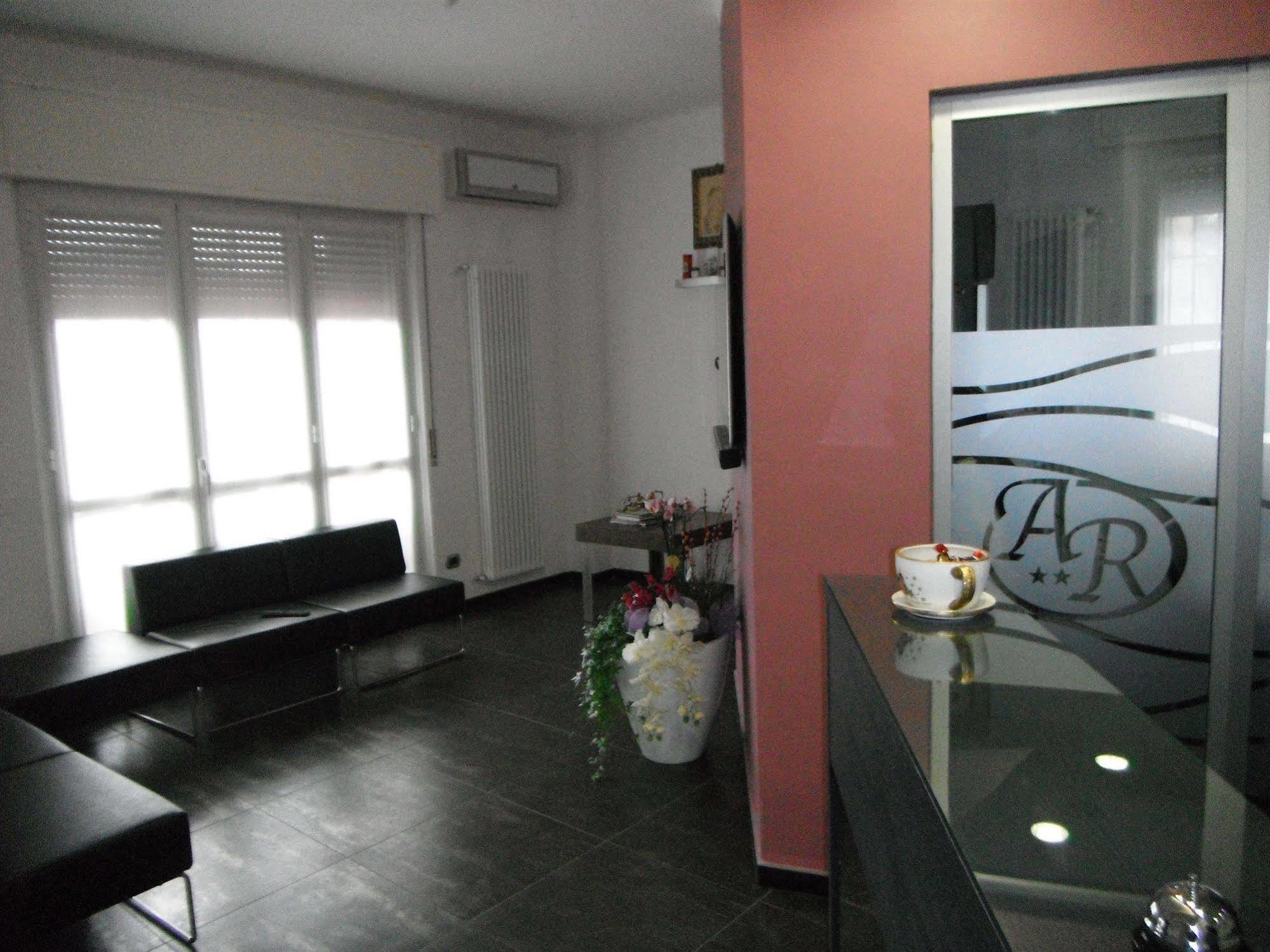 Hotel Renato Sesto San Giovanni Dış mekan fotoğraf